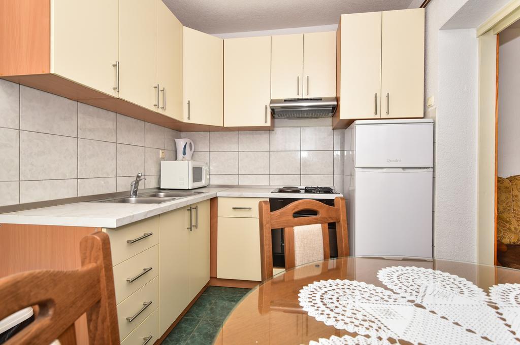 Apartments Vjeko Makarska Exterior foto